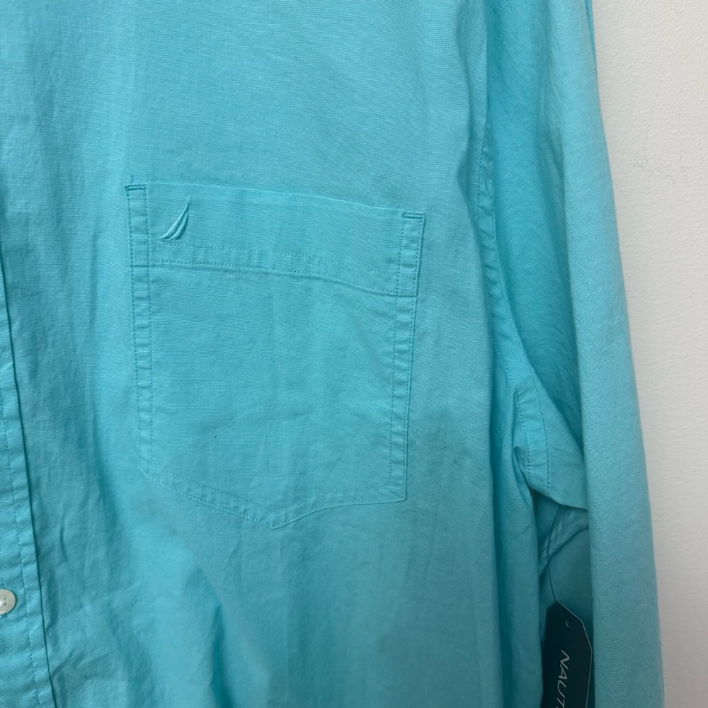 Men’s NWT Nautica Button Up Shirt - Picture 5 of 10